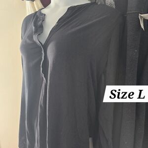 Old Navy Women's Black Button-Down Shirt